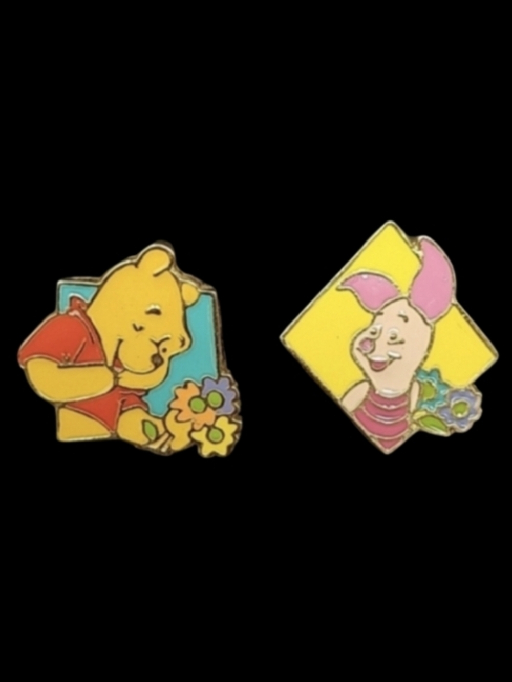 DISNEY PINS WINNIE THE POOH AND PIGLET TOO BOTH WITH FLOWERS